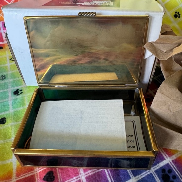 Thomas Kincade the Painter of Light
1999 House with Trees Greeting Box - Picture 7 of 9